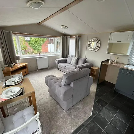Lovely 6 Berth Caravan At Southview Holiday Park Ref 33182S Skegness Exterior photo