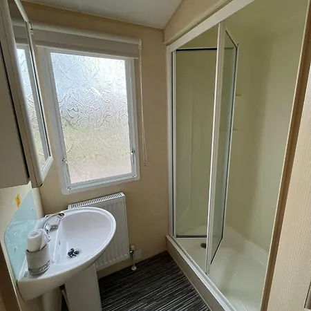 Lovely 6 Berth Caravan At Southview Holiday Park Ref 33182S Skegness Exterior photo