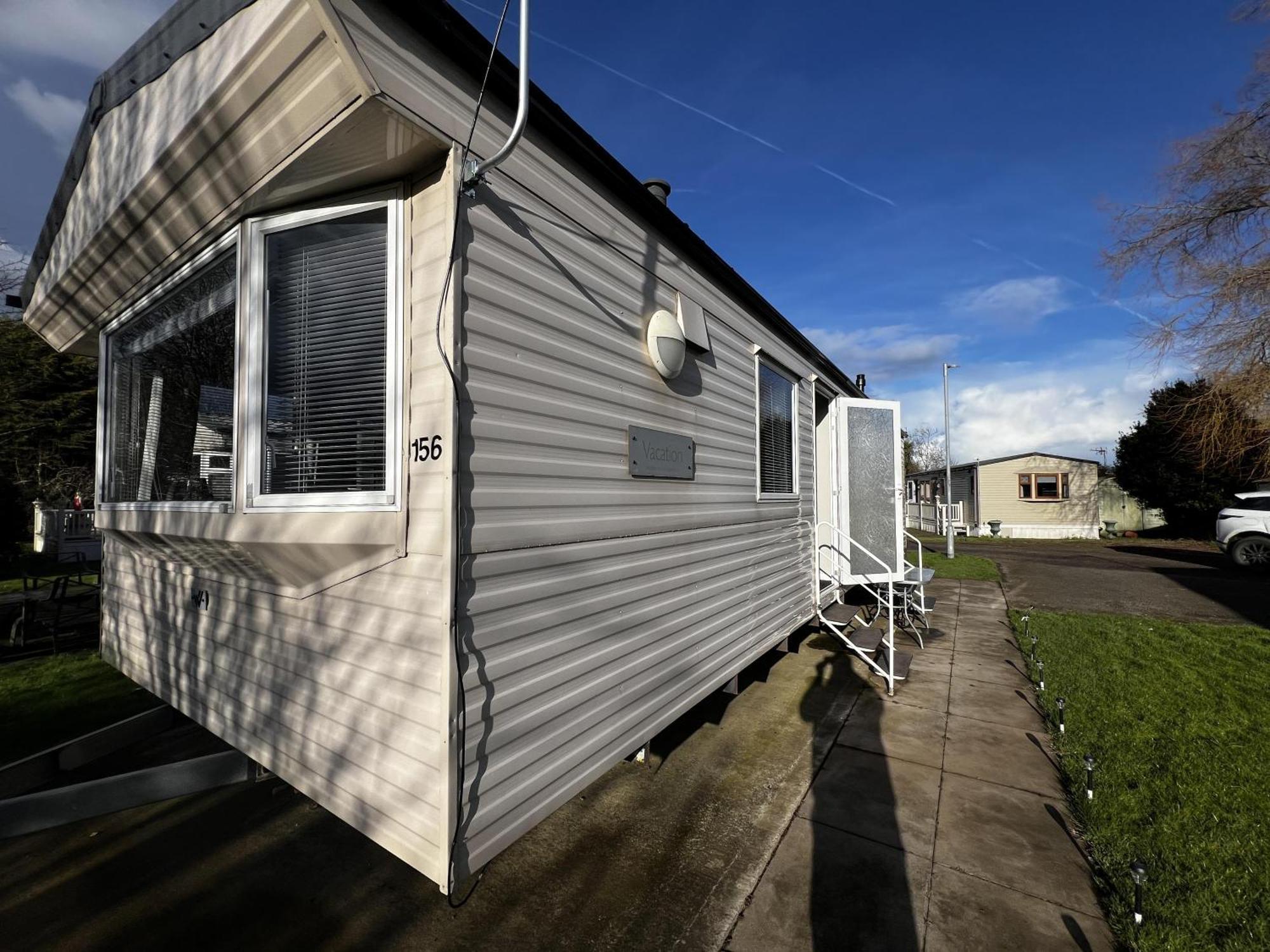 Lovely 6 Berth Caravan At Southview Ref 33182s * Skegness